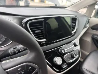 Chrysler Pacifica 2023 Touring L 4dr Mini-Van
