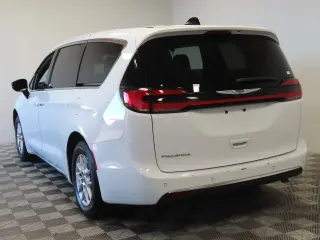 Chrysler Pacifica 2025 Select 4dr Mini-Van