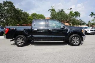 Ford F-150 2023 4x4 Lariat 4dr SuperCrew 6.5 ft. SB