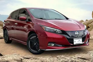 Nissan LEAF 2024 SV PLUS 4dr Hatchback