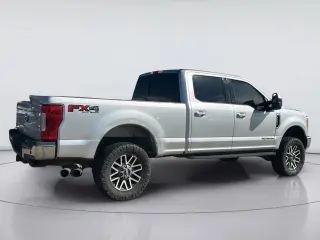 Ford F-250 Super Duty 2017 4x4 XL 4dr Crew Cab 8 ft. LB Pickup