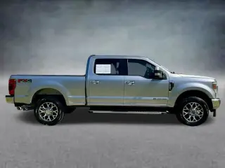Ford F-250 Super Duty 2021 4x4 Lariat 4dr Crew Cab 6.8 ft. SB Pickup