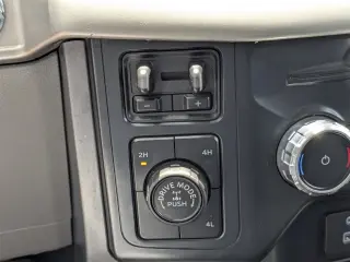 Ford F-150 2022 4x4 XLT 4dr SuperCrew 5.5 ft. SB