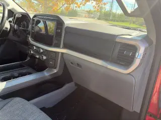 Ford F-150 2021 4x4 XLT 4dr SuperCab 6.5 ft. SB