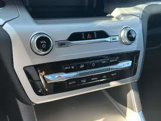 Ford Explorer 2023 AWD XLT 4dr SUV