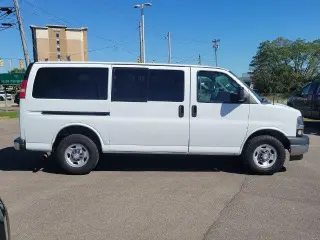 Chevrolet Express 2018 LT 3500 3dr Passenger Van