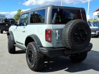Ford Bronco 2021 4x4 First Edition Advanced 2dr SUV