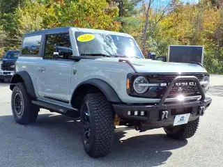 Ford Bronco 2021 4x4 First Edition Advanced 2dr SUV