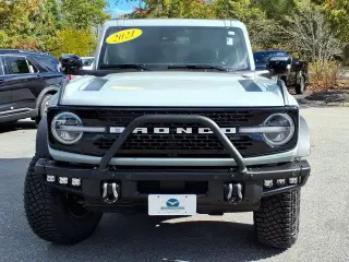 Ford Bronco 2021 4x4 First Edition Advanced 2dr SUV