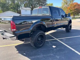 Ford F-250 Super Duty 2003 4dr Crew Cab XLT 4WD SB