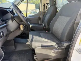 Ford Transit 2025 250 3dr SWB Techo Bajo Furgón de Carga