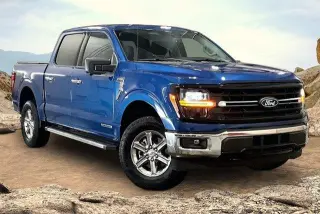 Ford F-150 2024 4x4 XLT 4dr SuperCrew 5.5 ft. SB