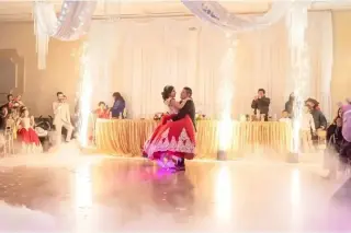 BONITO SALÓN EN VAN NUYS