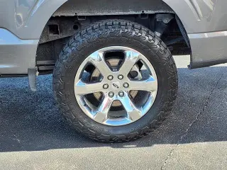 Ford F-150 2022 4x4 XL 4dr SuperCrew 5.5 ft. SB