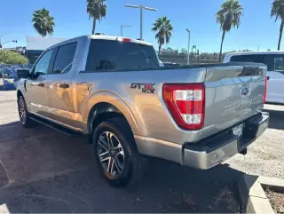 Ford F-150 2023 4x4 XL 4dr SuperCrew 5.5 ft. SB