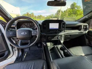 Ford F-150 2023 4x4 XL 4dr SuperCrew 5.5 ft. SB