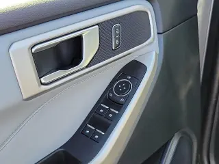 Ford Explorer 2023 AWD XLT 4dr SUV