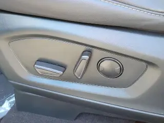 Ford Explorer 2023 AWD XLT 4dr SUV