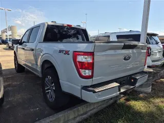 Ford F-150 2023 4x2 XL 4dr SuperCrew 5.5 ft. SB