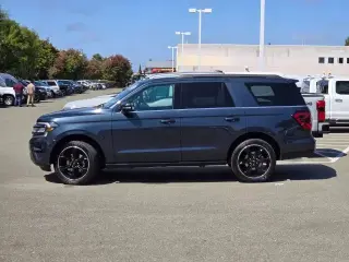 Ford Expedition 2023 4x4 Limited 4dr SUV