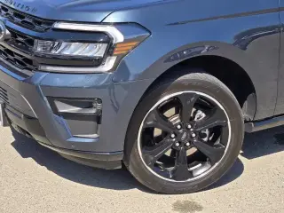 Ford Expedition 2023 4x4 Limited 4dr SUV