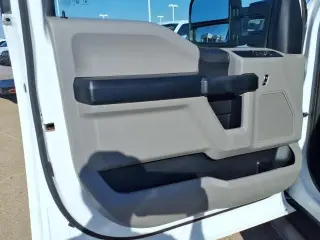 Ford F-250 Super Duty 2021 4x2 XL 2dr Regular Cab 8 ft. LB Pickup