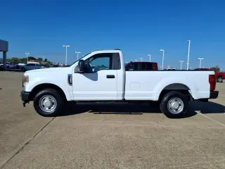 Ford F-250 Super Duty 2021 4x2 XL 2dr Regular Cab 8 ft. LB Pickup