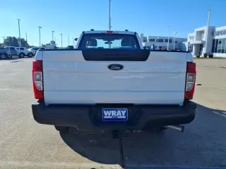 Ford F-250 Super Duty 2021 4x2 XL 2dr Regular Cab 8 ft. LB Pickup