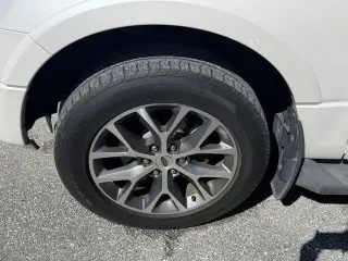 Ford Expedition 2017 4x2 XLT 4dr SUV