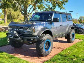 Ford Bronco 2022 4x4 Base Advanced 4dr SUV