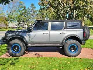 Ford Bronco 2022 4x4 Base Advanced 4dr SUV