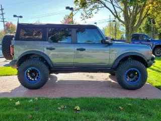 Ford Bronco 2022 4x4 Base Advanced 4dr SUV