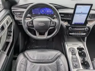Ford Explorer 2023 AWD Platinum 4dr SUV