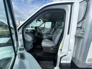 Ford Transit 2018 350 HD 2 puertas 138 pulos WB DRW Chassis con GVWR de 9950 lb.