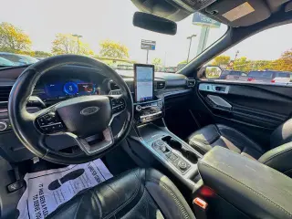 Ford Explorer 2022 AWD Platinum 4dr SUV