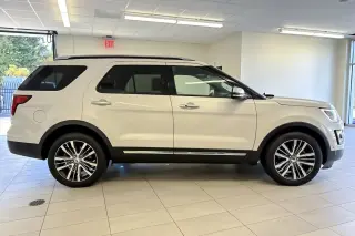 Ford Explorer 2017 AWD Platinum 4dr SUV