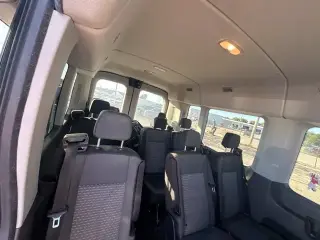 Ford Transit 2020 350 XL 3dr LMB Techo Medio Furgón de Pasajeros