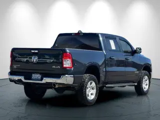 Ram 1500 2020 4x4 Big Horn 4dr Crew Cab 5.6 ft. SB Pickup