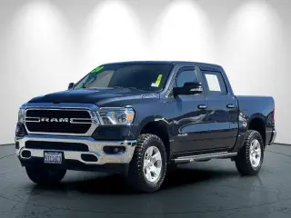 Ram 1500 2020 4x4 Big Horn 4dr Crew Cab 5.6 ft. SB Pickup