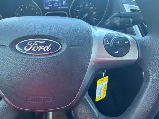 Ford Focus 2014 SE 4dr Sedán