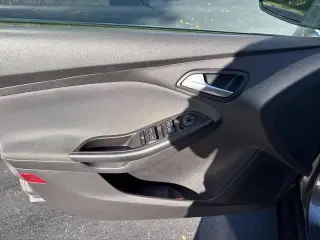 Ford Focus 2014 SE 4dr Sedán