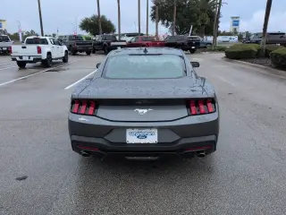 Ford Mustang 2025 EcoBoost 2d Fastback
