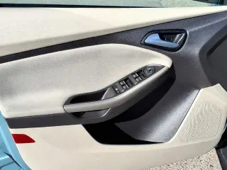 Ford Focus 2012 SEL 4dr Sedán