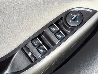 Ford Focus 2012 SEL 4dr Sedán