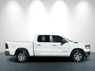 Ram 1500 2024 4x2 Laramie 4dr Crew Cab 5.6 ft. SB Pickup