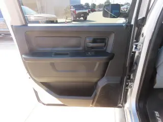 Ram 1500 2013 4x4 Tradesman 4dr Crew Cab 6.3 ft. SB Pickup