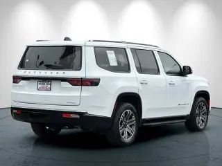 Jeep Wagoneer 2024 4x4 Serie II SUV de 4 puertas