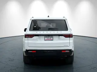 Jeep Wagoneer 2024 4x4 Serie II SUV de 4 puertas