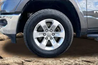 Ram 1500 2021 4x4 Laramie 4dr Crew Cab 5.6 ft. SB Pickup