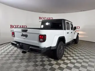 Jeep Gladiator 2024 4x4 Sport 4dr Crew Cab 5.0 ft. SB